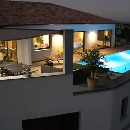 Villa Corse Et Zen Sur Le Toit 185m2 7a8 Pers *